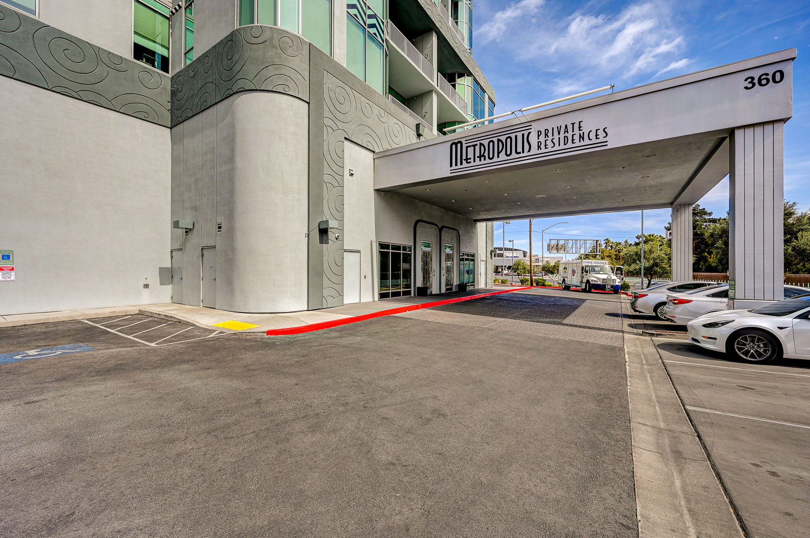 360 E Desert Inn Rd 04