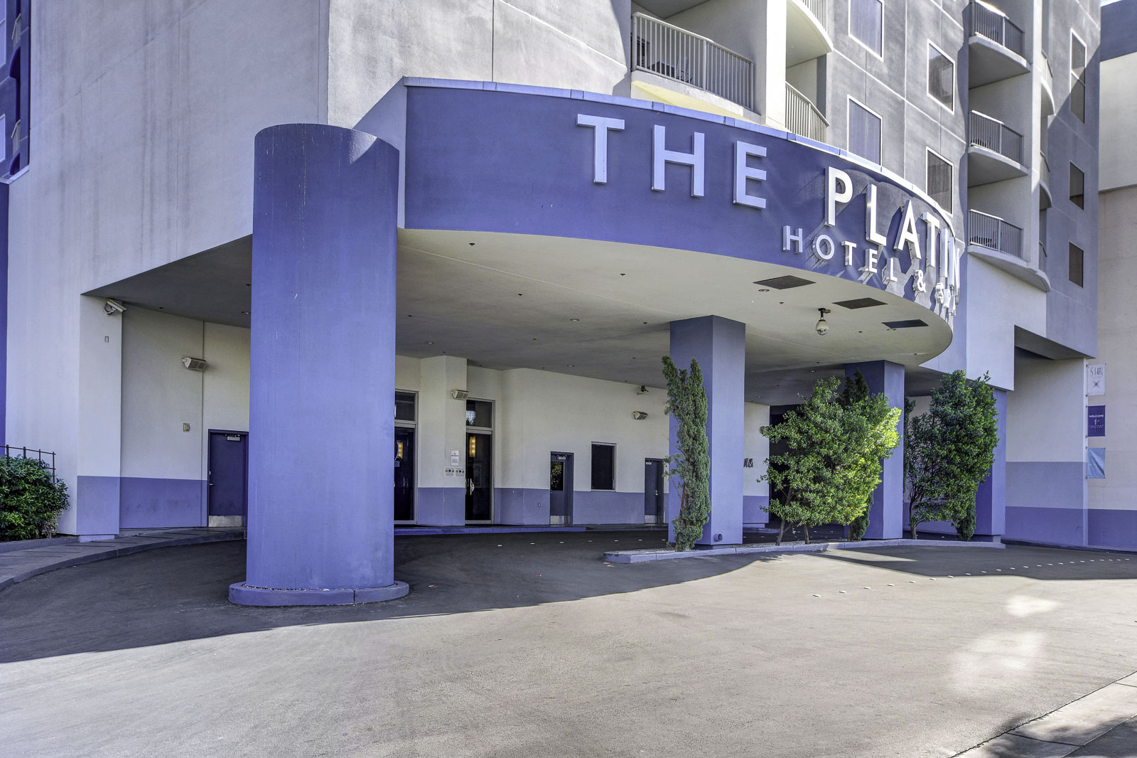 211 E Flamingo #1707-02